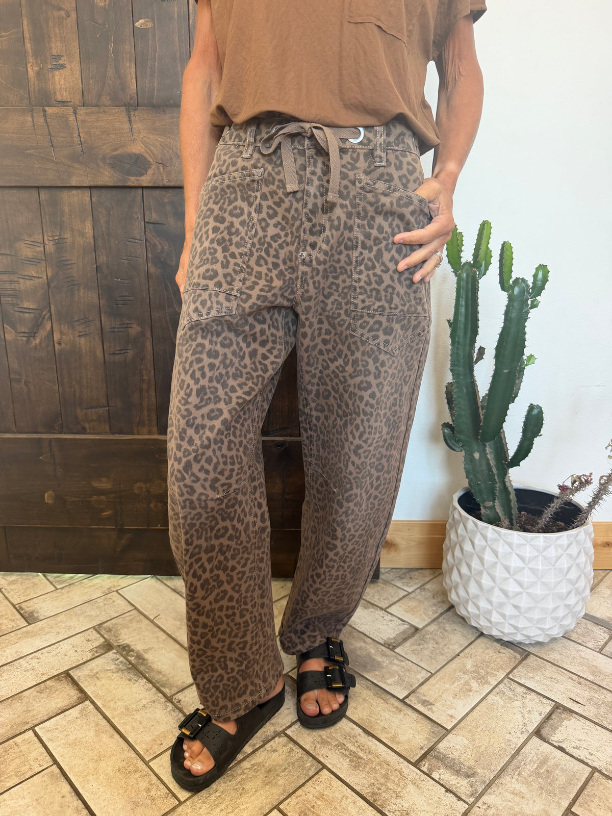 Risen Barrel Jeans in Leopard print
