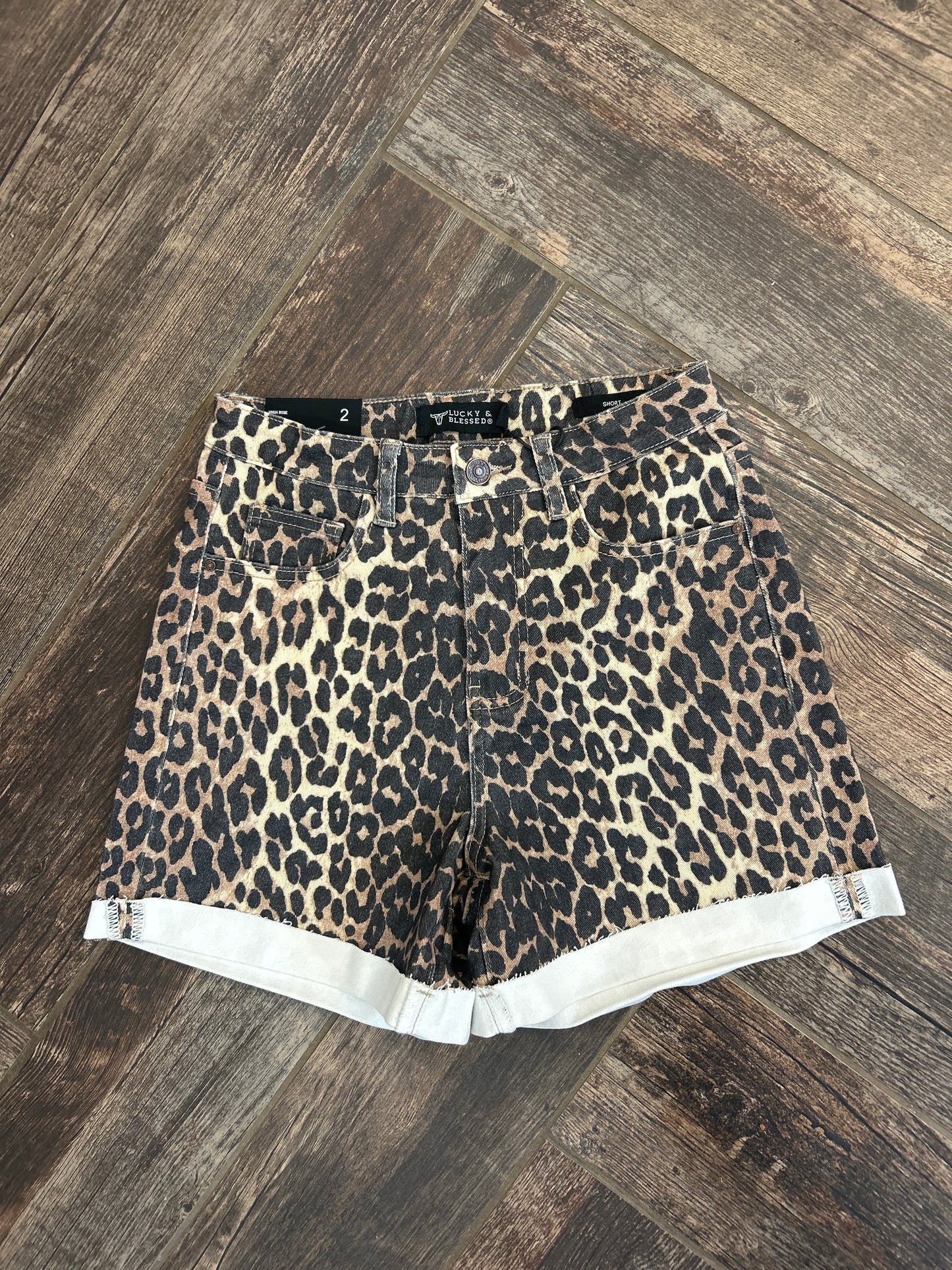 L&B Leopard Printed Cuffed Boyfriend Shorts (4.5in / after cuff 6in Inseam)